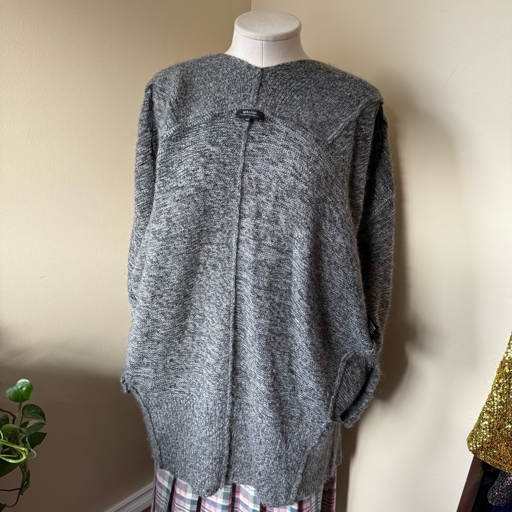 Cozy Gray‎ Women's Sweater - Picture 5 of 7